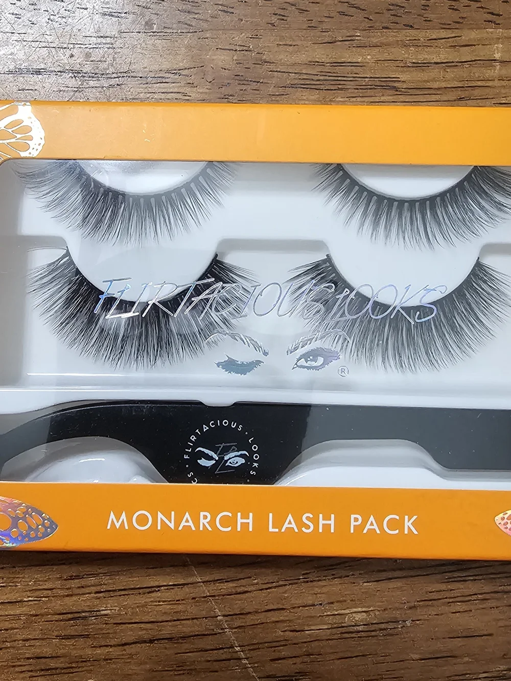 Lashes & Glue Bundle